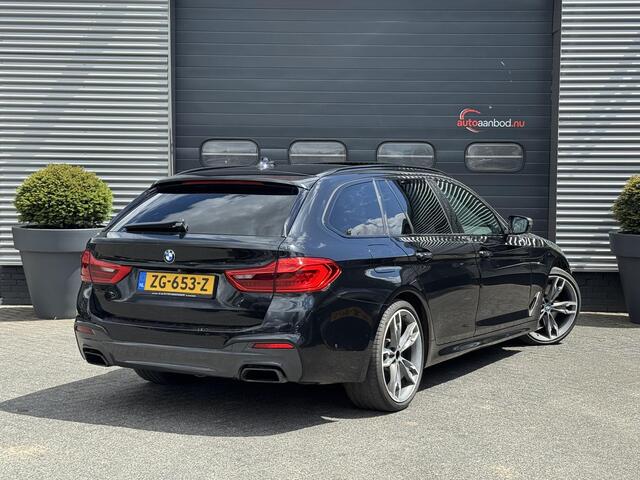 BMW 5-SERIE Touring M550d xDrive High Executive | Panoramadak | Head-Up Display | Harmon Kardon | Elektrische Trekhaak |