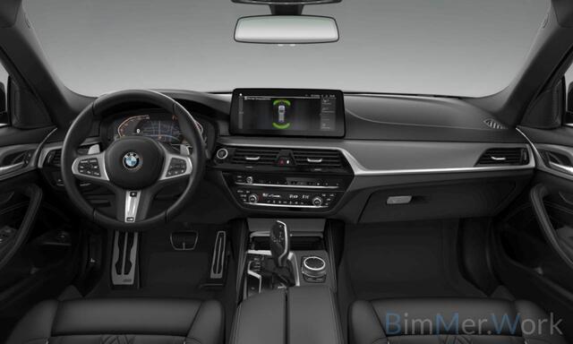 BMW 5-SERIE Touring 530i High Executive M Sport | Panoramadak | Head-Up Display | Laser | Trekhaak | Stoelverwarming | Stuurverwarming | Memory Seats | Keyless | Adaptive Cruise Control | Comfort Seats | Shadowline | BTW | NAP | Dealer Ond