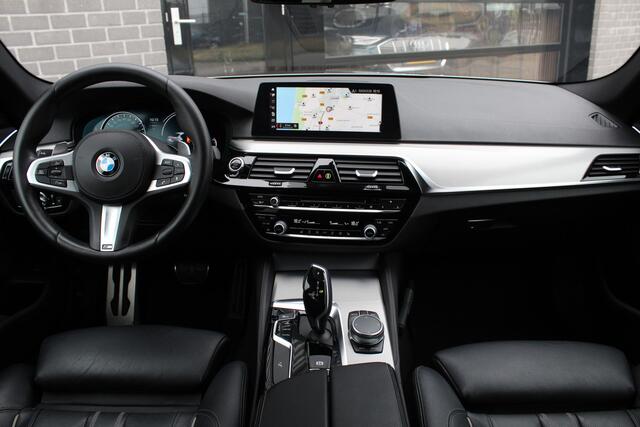 BMW 5-SERIE 540i High Executive / M Sport / Carplay / N.A.P.