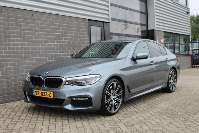 BMW 5-SERIE 540i High Executive / M Sport / Carplay / N.A.P.