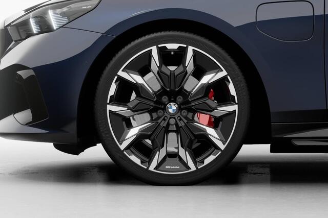 BMW 5-SERIE Sedan 530e M Sport Edition | M Sport Pro | Innovation Pack | Travel Pack | Comfort Pack