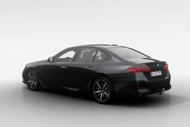 BMW 5-SERIE Sedan 530e M Sport Edition | M Sport Pro | Innovation Pack | Travel Pack | Comfort Pack