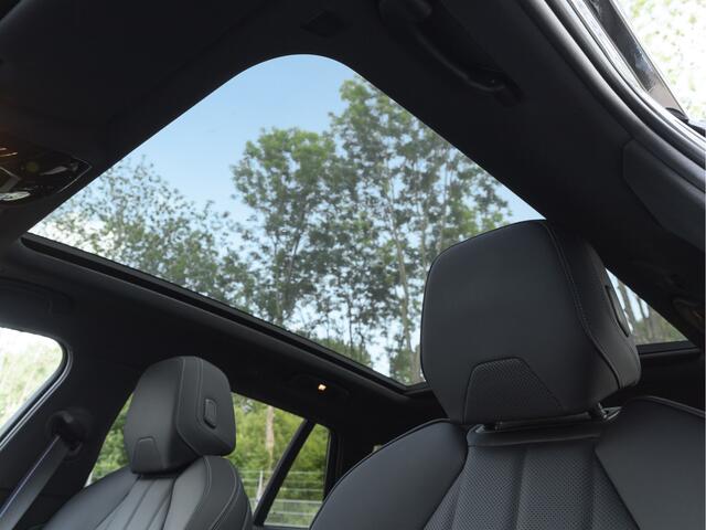 BMW 5-SERIE Touring 550e xDrive M-Sport Pro - Pano - Onderstel Prof - Stoelventilatie - Head-up