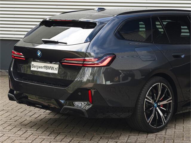 BMW 5-SERIE Touring 550e xDrive M-Sport Pro - Pano - Onderstel Prof - Stoelventilatie - Head-up