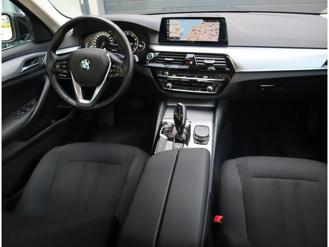 BMW 5-SERIE 520i Executive / 52.000 KM!