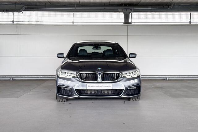 BMW 5-SERIE Sedan 520i High Executive M-Sport