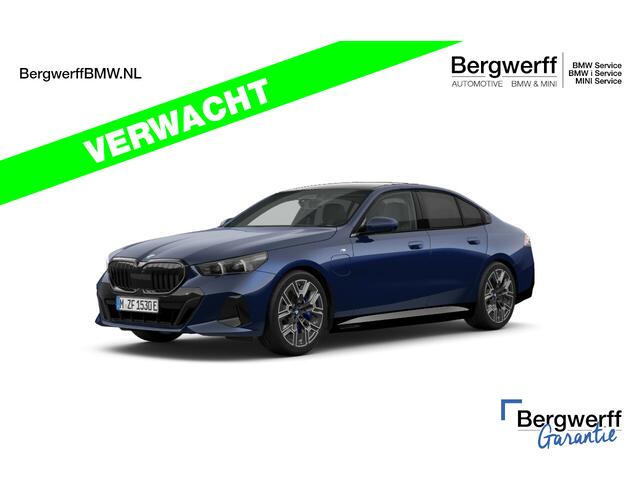 BMW 5-SERIE 530e M-Sport Pro - Pano - ACC - Harman Kardon - Head-up - Iconic Glow Exterieur
