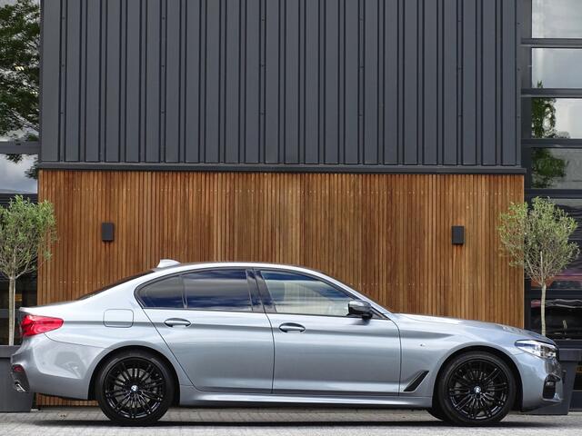 BMW 5-SERIE 520i TwinTurbo 183PK High Ex. Ed. / LCI / M-pakket / LED *NAP*