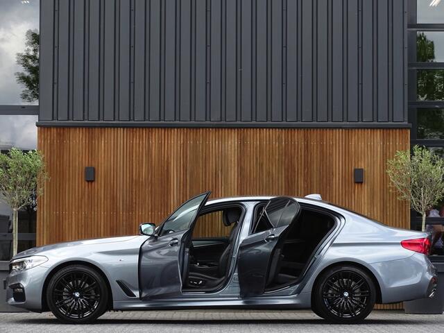BMW 5-SERIE 520i TwinTurbo 183PK High Ex. Ed. / LCI / M-pakket / LED *NAP*