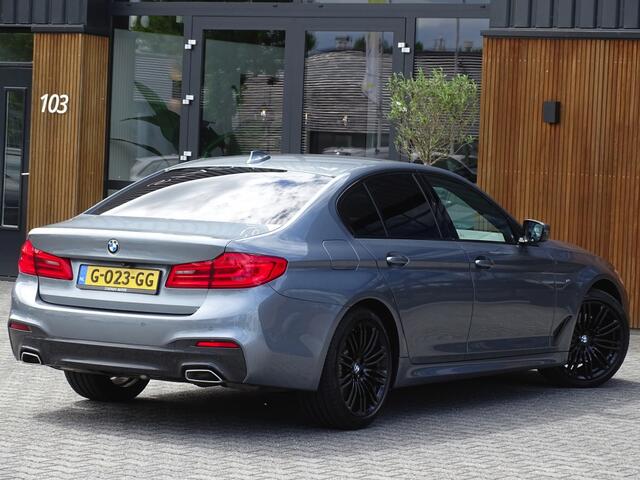 BMW 5-SERIE 520i TwinTurbo 183PK High Ex. Ed. / LCI / M-pakket / LED *NAP*