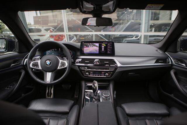 BMW 5-SERIE 530d Xdrive M-Sport | Facelift | HUD | LASER | PANO