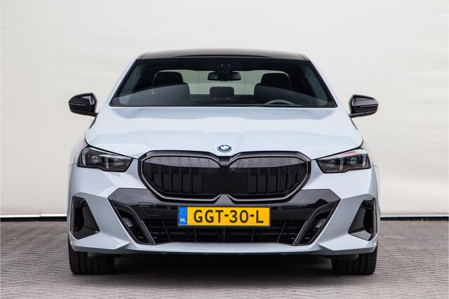 BMW 5-SERIE 530e M-Sport Pro, Pano, Head-Up, HArman-Kardon, Brooklyn Grey 2024