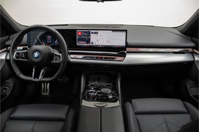 BMW 5-SERIE 530e M-Sport Pro, Pano, Head-Up, HArman-Kardon, Brooklyn Grey 2024