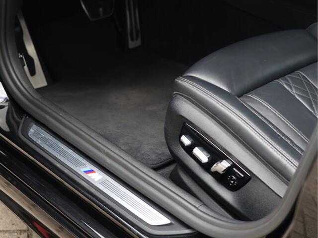 BMW 5-SERIE Touring 520i M-Sport *Leder*Memory*Pano*Cam*Haak*