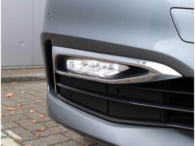 BMW 5-SERIE 530e iPerformance Executive | Leder | H&K | ACC | Trekhaak