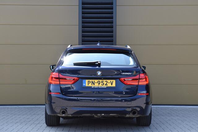 BMW 5-SERIE Touring 520i High Executive * Massage stoelen * Trekhaak * Stoelventilatie * Panorama dak * Leder * LED *