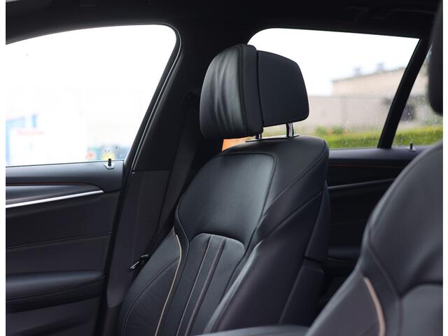 BMW 5-SERIE Touring 540d xDrive High Executive *Maxton*Laser*Pano*HUD*