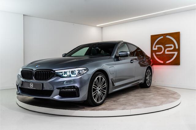 BMW 5-SERIE 530e iPerformance High Executive M-Sport | Pano | Sfeer | H/K | Shadow | 12 MND Garantie