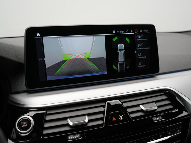 BMW 5-SERIE Touring 530e Business Edition Plus Plug In Hybrid Dealer O.H PHEV | Trekhaak af Fabriek | Lederen Sportstoelen Verwarmd | Comfort Access | Camera | Parkassist | Apple Carplay | Sfeerverlichting |