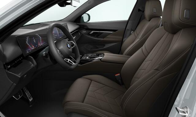 BMW 5-SERIE 520i M-Sport | 21" | Harman Kardon | Panorama |