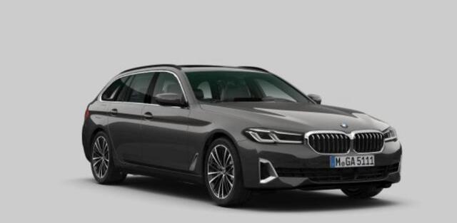 BMW 5-SERIE Touring 520i High Executive Edition Luxury Line - Panoramadak - Parking/Driving Assistant - Head up - Comfort Acces - Active protection - Hifi - Stuurwielrand verwarming - Verwarmde voorstoelen - Comfortstoelen voor -