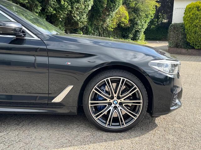 BMW 5-SERIE Touring 540i xDrive High Ex. M Sport|4wStur||PANO|HuD|NL