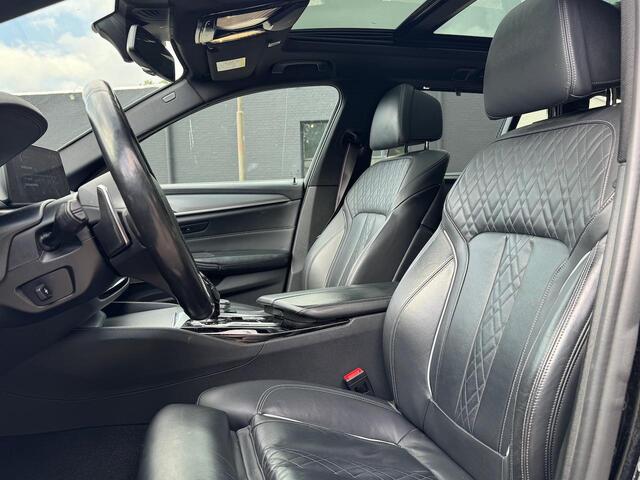 BMW 5-SERIE Touring 540i xDrive High Ex. M Sport|4wStur||PANO|HuD|NL
