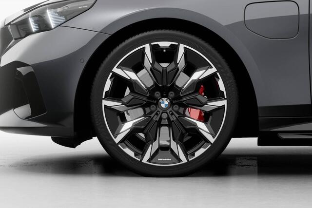 BMW 5-SERIE Touring 530e M Sport Edition | M Sport Pro | Innovation Pack | Travel Pack | Comfort Pack