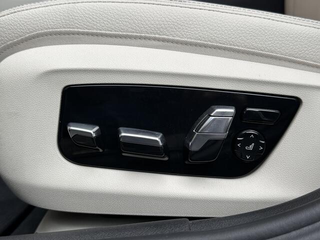 BMW 5-SERIE 530i High Executive | Softclose | Elektrische Stoelen + Geheugenfunctie | Apple Carplay | Harman/Kardon | Achteruitrijcamera | Parkeersensoren | Stoelverwarming | LED |