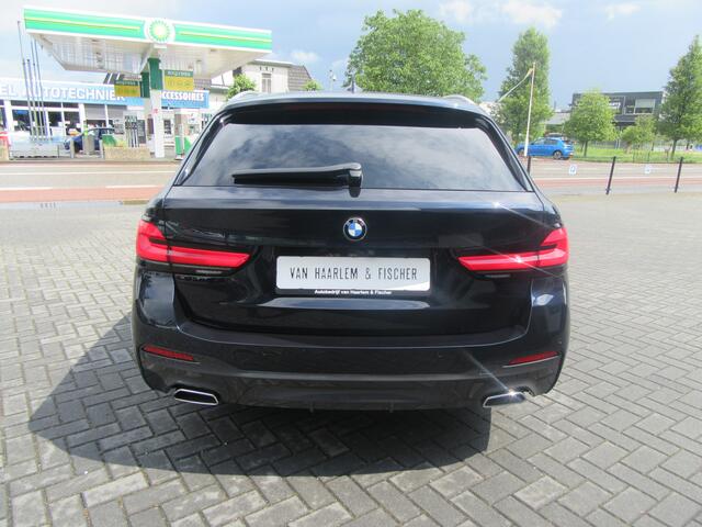 BMW 5-SERIE Touring 520d M Sport Edition Plus Aut. Harman/Kardon, Panoramadak