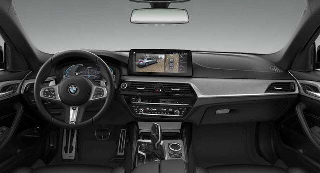 BMW 5-SERIE 545e xDrive M-Sport | CoPilot | Laser | Stuurverwarming