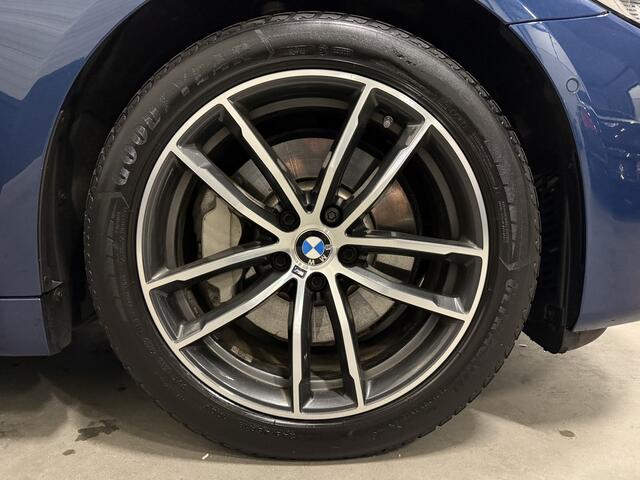 BMW 5-SERIE Touring 530e High Exe PANO/TREKHAAK/ACC/LEER/CAMERA/SHADOW-LINE/STANDKACHEL/18"M-SPORT/M-SPORTSTUUR/PRIVACY/ADAPTIVE-LED/PHYTONICBLAU METALLIC/VOLLEDIG BMW DEALER HISTORIE, RECENT GROTE OH BEURT GEHAD