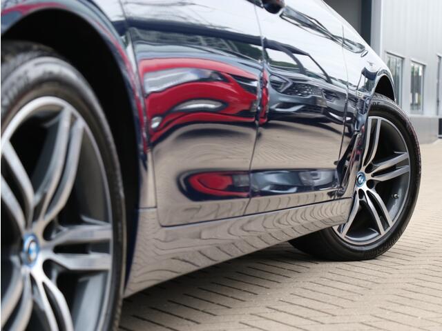 BMW 5-SERIE 530e xDrive Business Edition I Panoramadak I Trekhaak