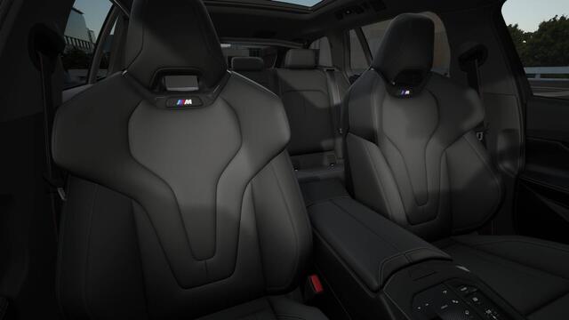 BMW 5-SERIE Touring 530e M Sport Automaat / Panoramadak / Trekhaak / Bowers & Wilkins / M Multifunctionele Stoelen / Adaptieve LED / Stoelventilatie / Parking Assistant Plus