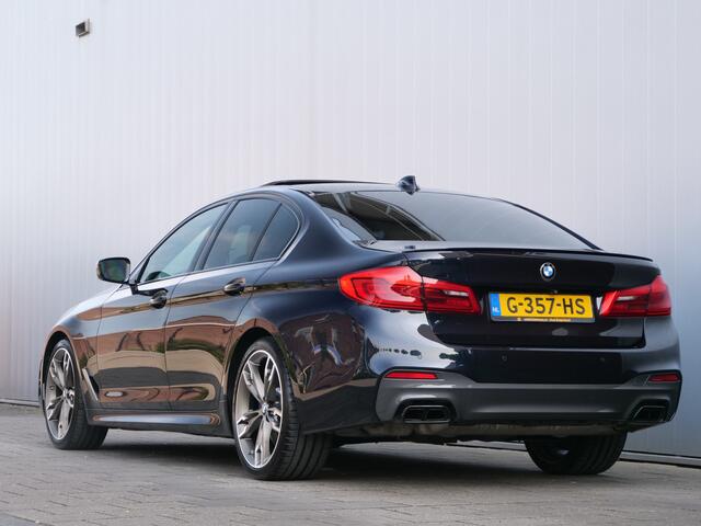 BMW 5-SERIE M550i 530pk xDrive High Executive Automaat Laser / Individual leder / Harman Kardon / Schuifdak