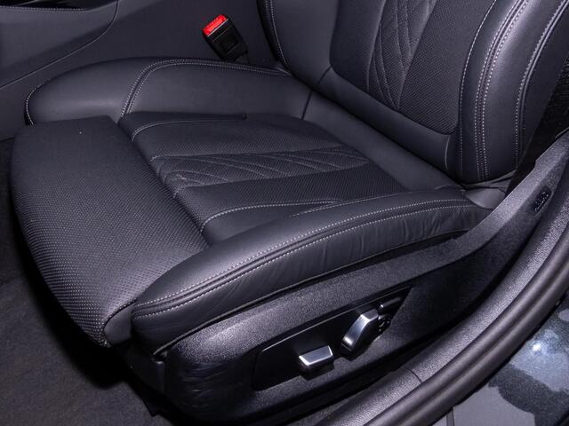 BMW 5-SERIE Touring 530e M-SPORT ** LASER, LEDER, PANORAMA, TREKH, HuD, HiFi, ALARM ** ¤ 33.500,= onder NP - Ex BMW-AG **