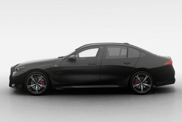 BMW 5-SERIE Sedan 530e M Sport Edition | M Sport Pro | Innovation Pack | Travel Pack | Comfort Pack