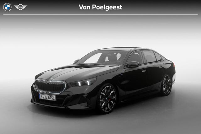 BMW 5-SERIE Sedan 530e M Sport Edition | M Sport Pro | Innovation Pack | Travel Pack | Comfort Pack | Trekhaak