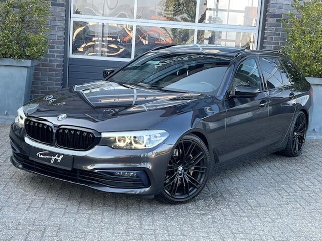 BMW 5-SERIE 530i SPORT TOURING - PANO - HARMAN KARDON - 20 INCH - ORG. NL.