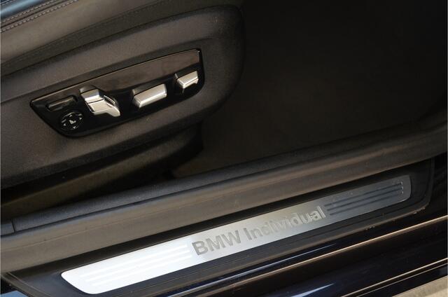 BMW 5-SERIE 540i Individual Nappa leder! 2x Memory stoel | 360 camera | Stoelventilatie | Stoelverwarming + achter | Elektr trekhaak | Schuif/-kanteldak