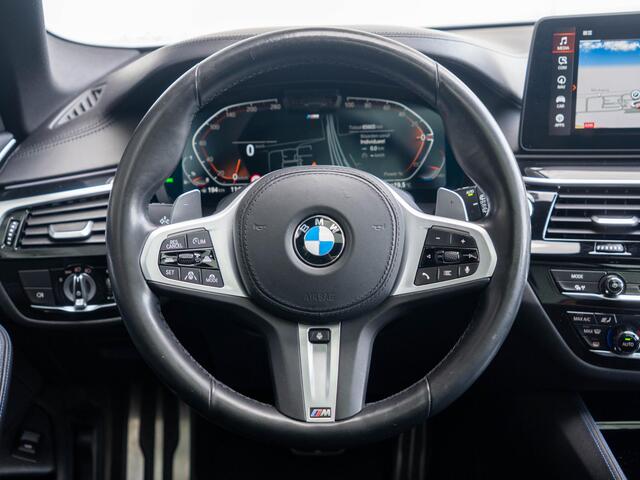 BMW 5-SERIE Touring 540i xDrive | High Executive | M Sportpakket | Verwarmd Stuurwiel | Comfort Access | Panoramadak | Stoelverwarming | Head-Up Display | Harman Kardon