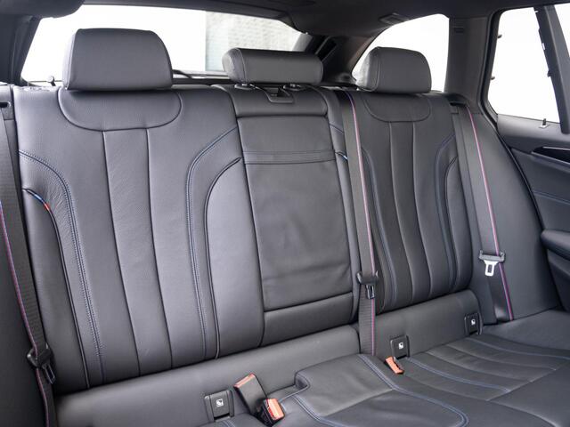 BMW 5-SERIE Touring 540i xDrive | High Executive | M Sportpakket | Verwarmd Stuurwiel | Comfort Access | Panoramadak | Stoelverwarming | Head-Up Display | Harman Kardon