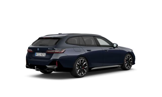 BMW 5-SERIE Touring 530e | M-Sport Pro | 21'' | Panorama. | Harman/Kardon | Elek. stoel. + vent. | Trekhaak | Driv. + Park. Plus | Head-Up | Stuurverw. | Getint glas | Stoelverw. voor/achter