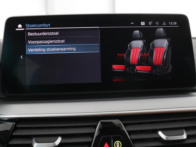 BMW 5-SERIE 530e Business Edition Plus | Laser LED | Head-Up | Leder | Stoelverwarming | Trekhaak | Camera | Park Assist | Carplay | Navigatie | Memory | Live Cockpit