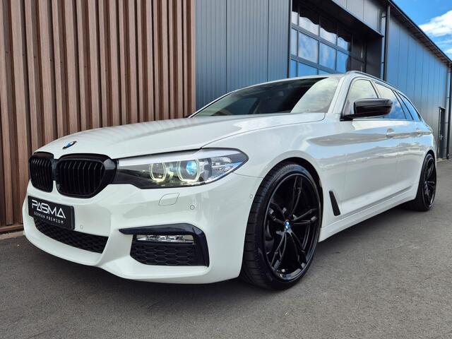 BMW 5-SERIE Touring 520i High Executive | Camera | Trekhaak | 20 inch | Elek. achterklep