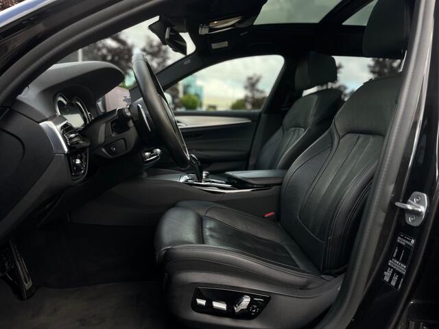 BMW 5-SERIE 520I M SPORT PANO HUD STOELVENTIELATIE
