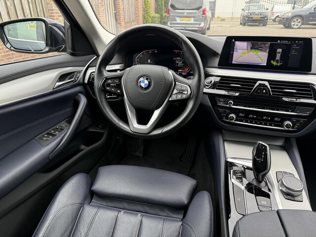 BMW 5-SERIE Touring 540i xDrive Luxury Line
