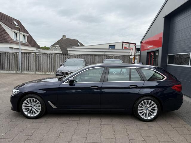 BMW 5-SERIE Touring 540i xDrive Luxury Line
