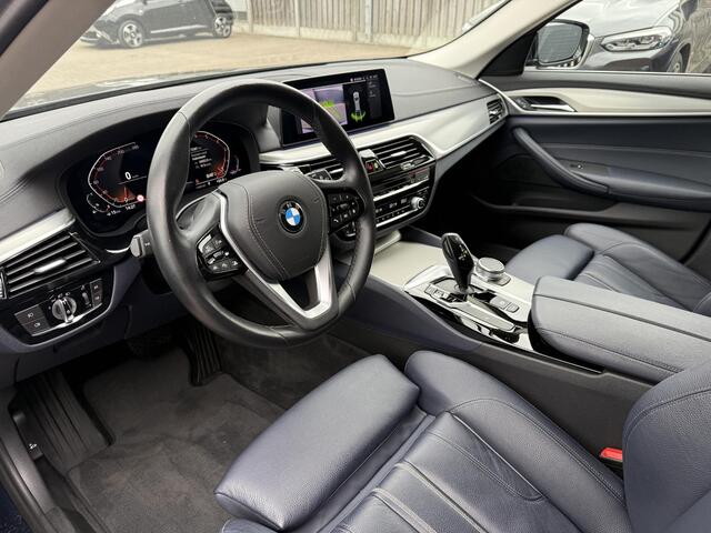 BMW 5-SERIE Touring 540i xDrive Luxury Line