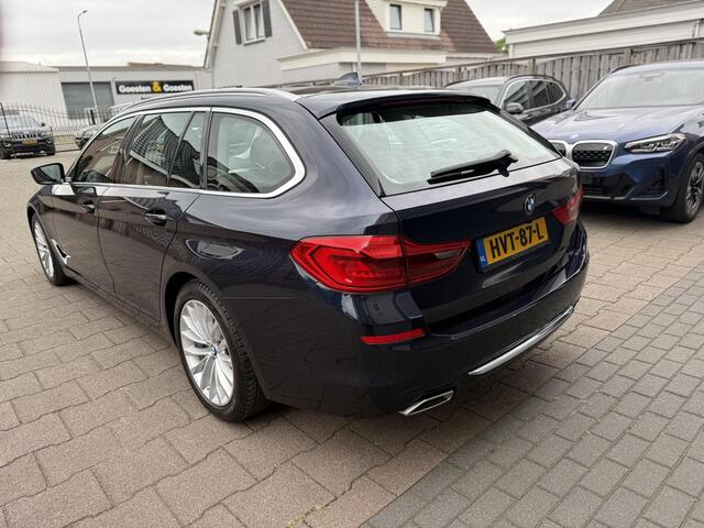 BMW 5-SERIE Touring 540i xDrive Luxury Line